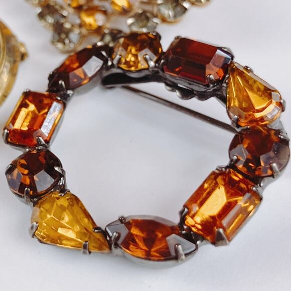 Lot of 3 VTG Brooches Mid Century to 1990s Gold Tone Rhinestone Mix READ - Picture 3 of 12